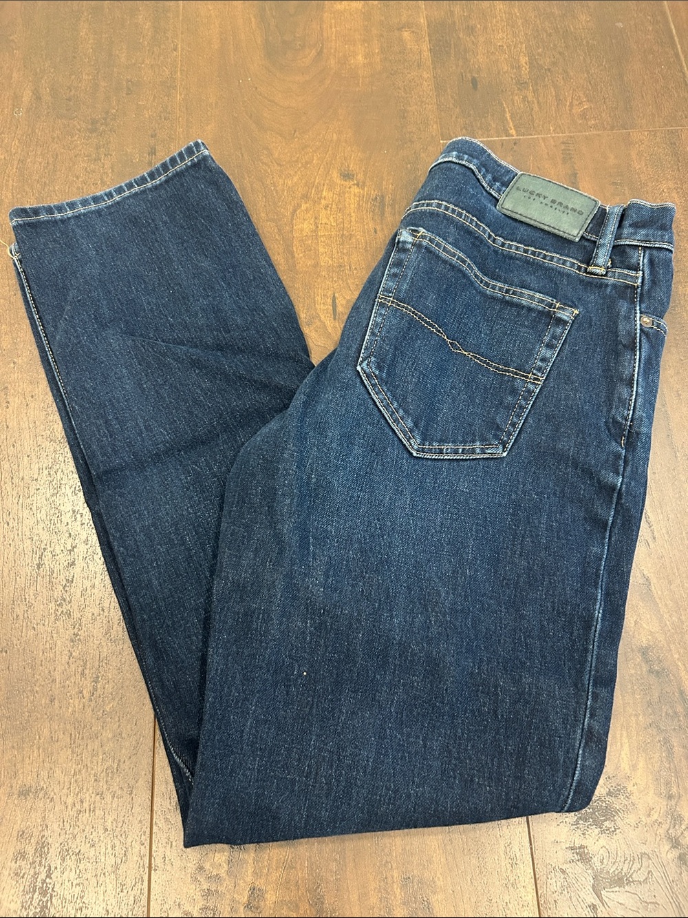 Men’s lucky brand blue jeans